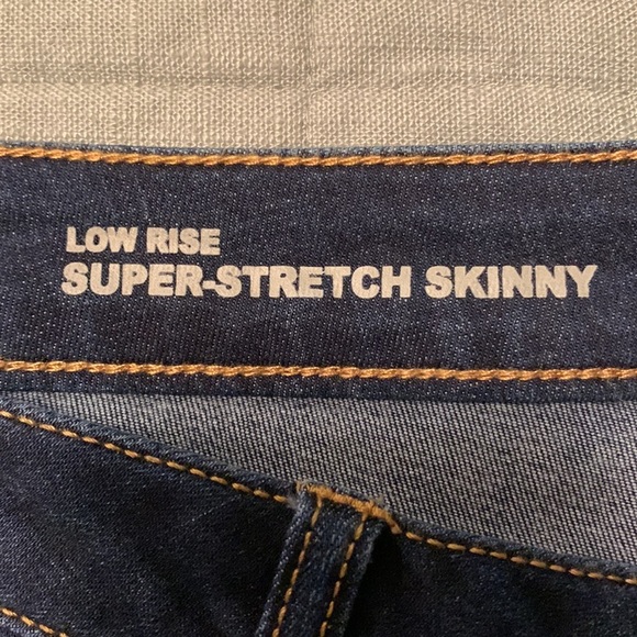 NEW Lane Bryant Low Rise Super-Stretch Skinny Jeans - Picture 9 of 15